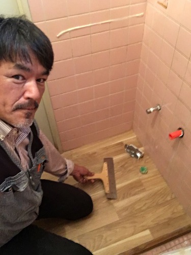 4270